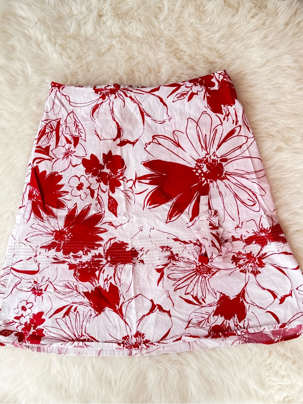 Speechless White Midi Skirt with Red Floral Print